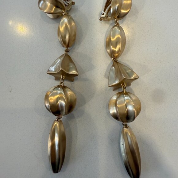 NWT Cult Gaia Illene Clip On Earrings Gold Drop in Brushed Brass - Picture 2 of 7